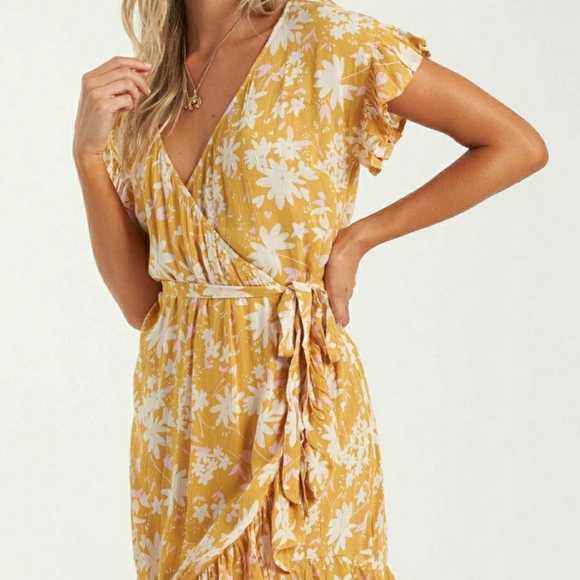 NWT Billabong Wrap and Roll dress in yellow M - Picture 2 of 12